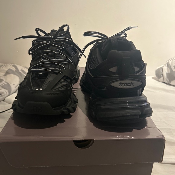 Balenciaga Track Sneakers Black/Black (43)(9) - Picture 4 of 9